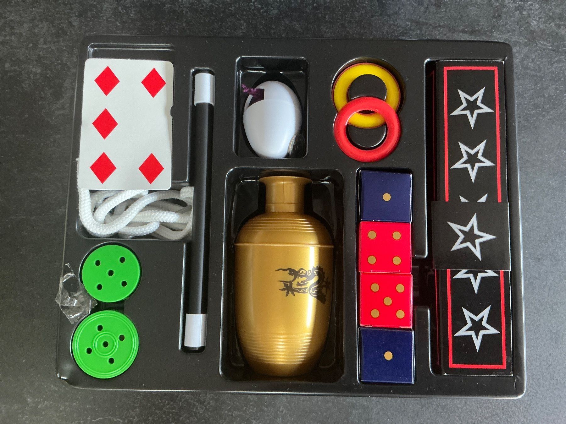 Kosmos Spiele: Die Zauberschule MAGIC (Basic Edition) – Gebraucht aus Wettswil am Albis von Autodelta 2