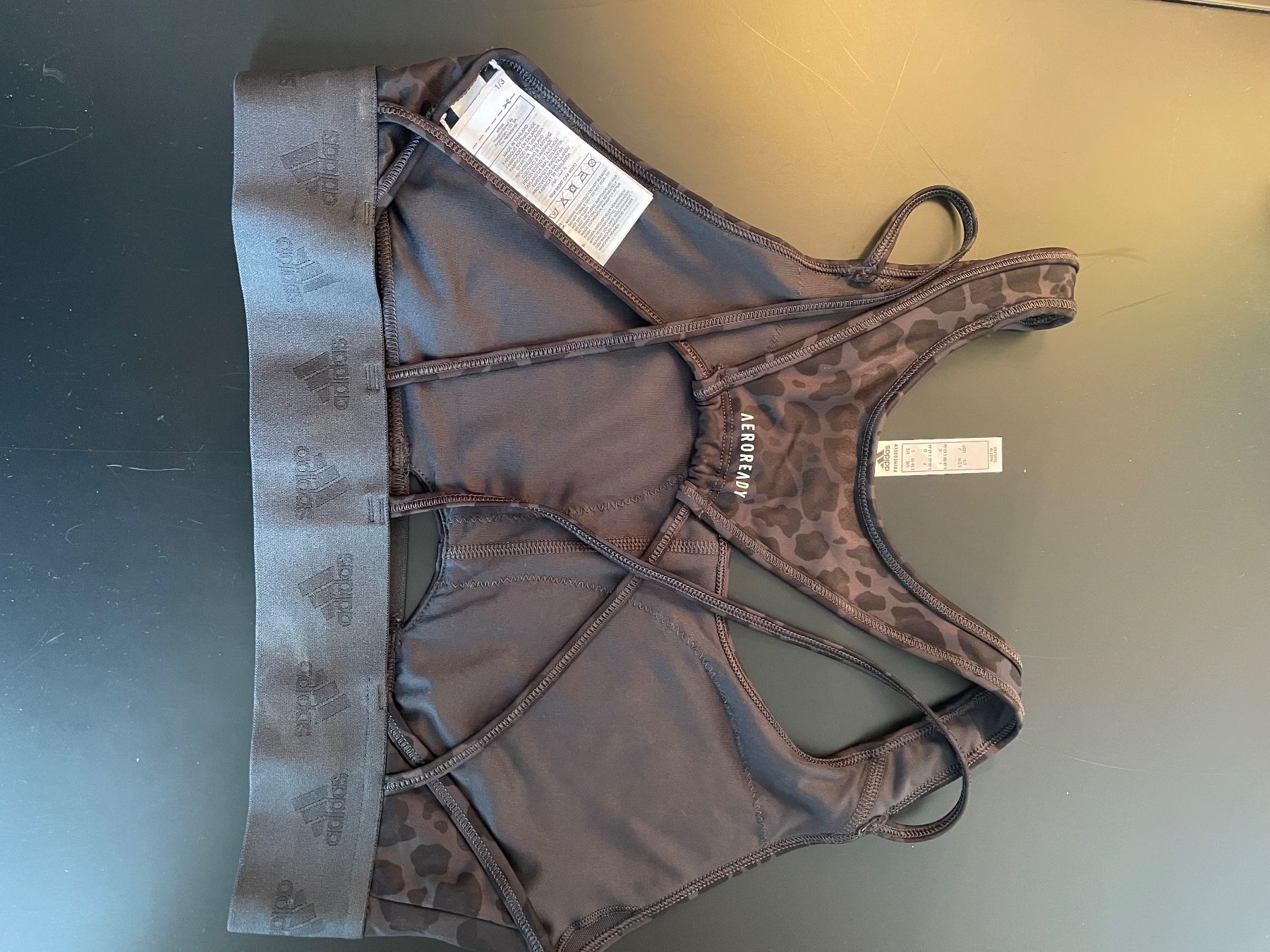 Adidas Top: Sportbra – Usato da Zürich venduto da Claudia0174 1