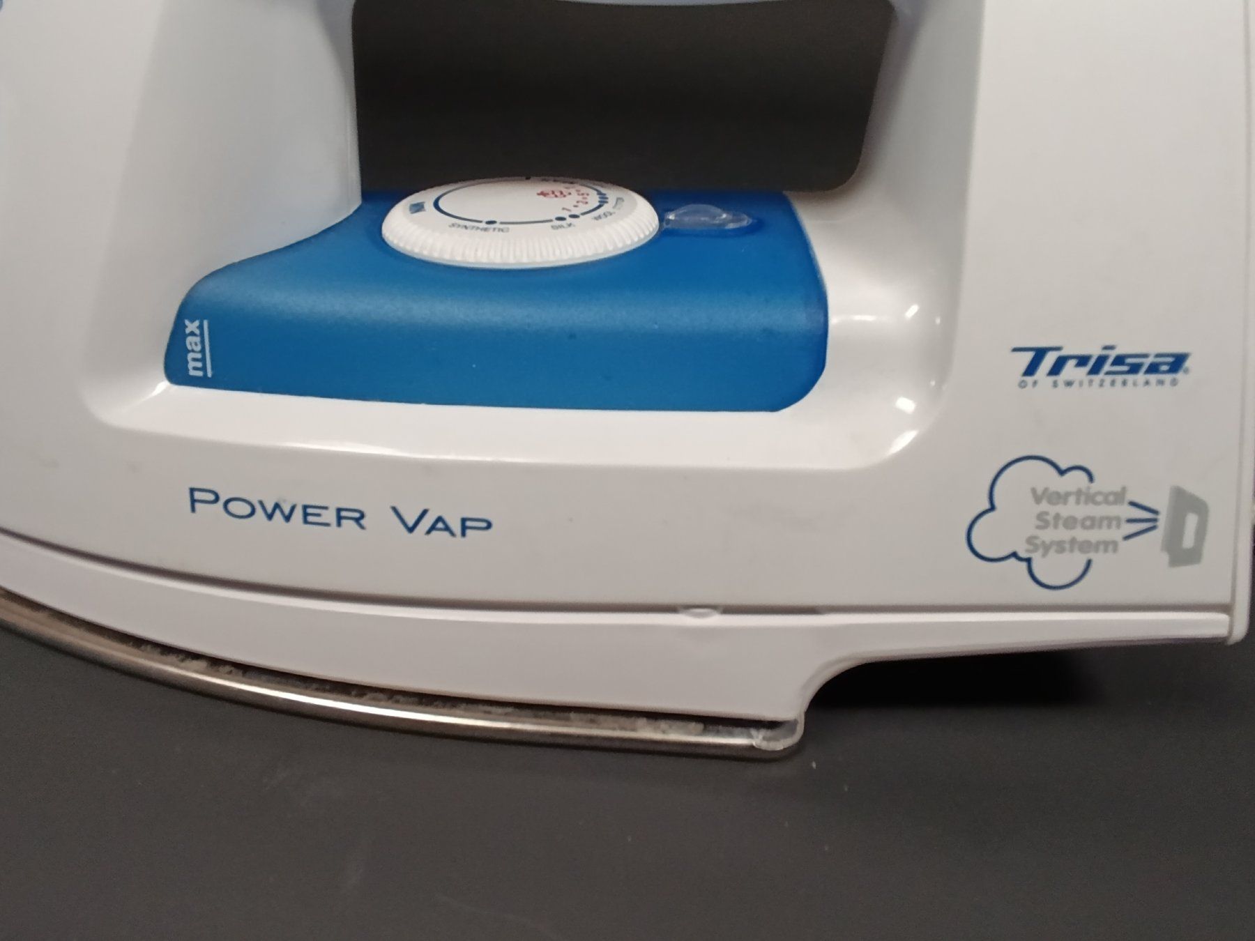 Trisa Bügeleisen: TRISA Power Vap fer à repasser – Gebraucht aus Thielle von Plusvalue_Neuchatel 1
