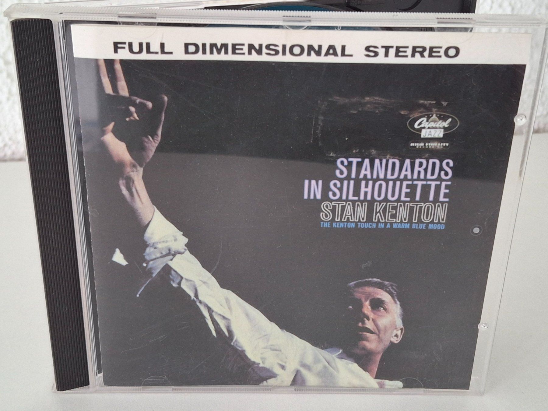 CDs: CD Stan Kenton  - Standards In Silhouette Jazz – D'occasion à Aarberg par Jackup1
