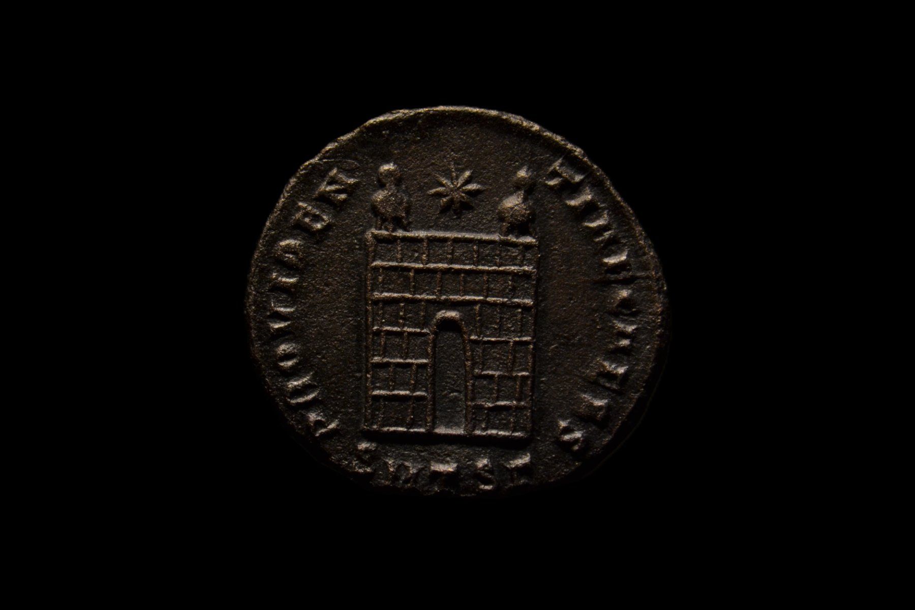 Tutti le monete: Römische Münze Crispus – Usato da Winterthur venduto da MountOlympus