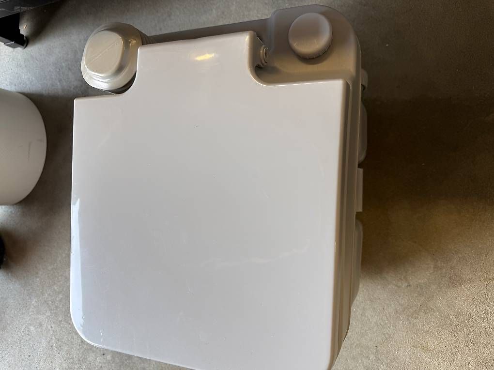 WC: Mobile Toilette Porta Potti 165 – Gebraucht aus Ebikon von Bubich