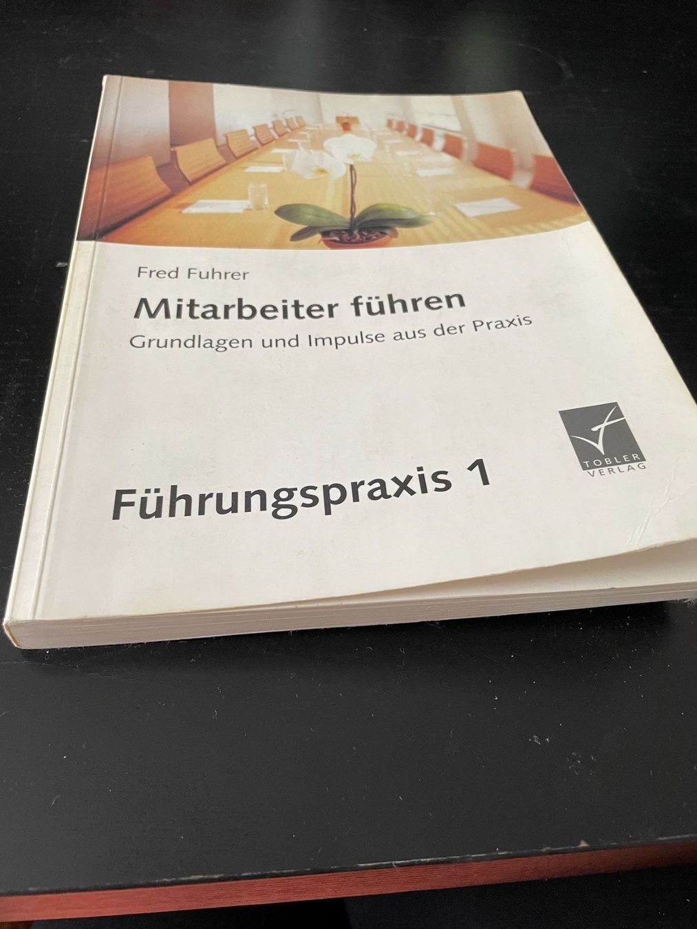 Libri: Mitarbeiter führen - Fred Fuhrer – Usato da Hombrechtikon venduto da Uptowns 1