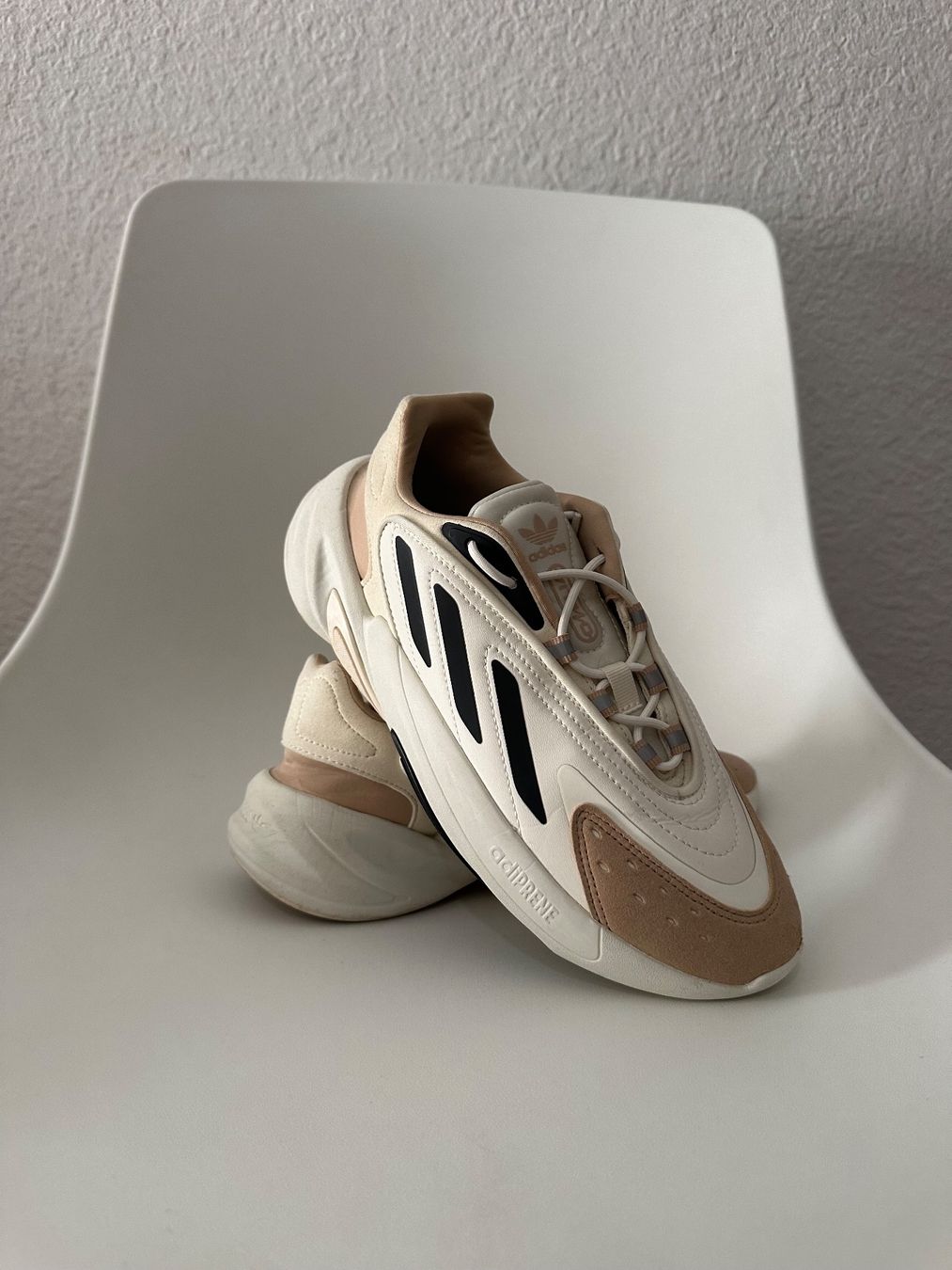 Adidas Damenschuhe: Adidas Schuhe Gr.38,5 – Gebraucht aus Bern von BrandVilla