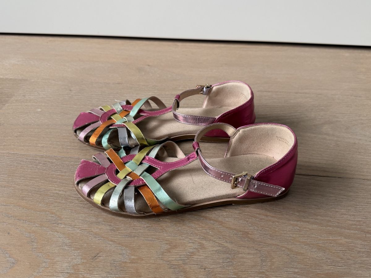 Schuhe für Mädchen: Sandals size 36 multi-colour used – Gebraucht aus Wettswil von pop_qw58 4