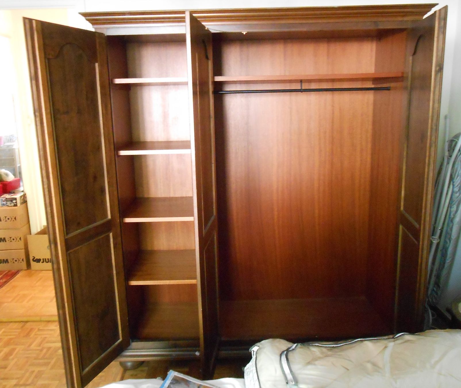 Armadi: Armoire 3 portes – Usato da Bossonnens venduto da ysc_9q2f