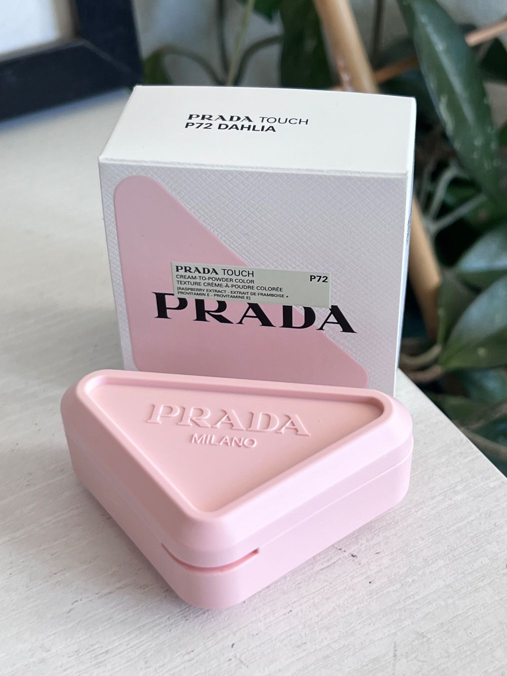Make-up: NEU PRADA Touch Blush P72 Dahlia – Neu und originalverpackt aus Effretikon von YaMn 1