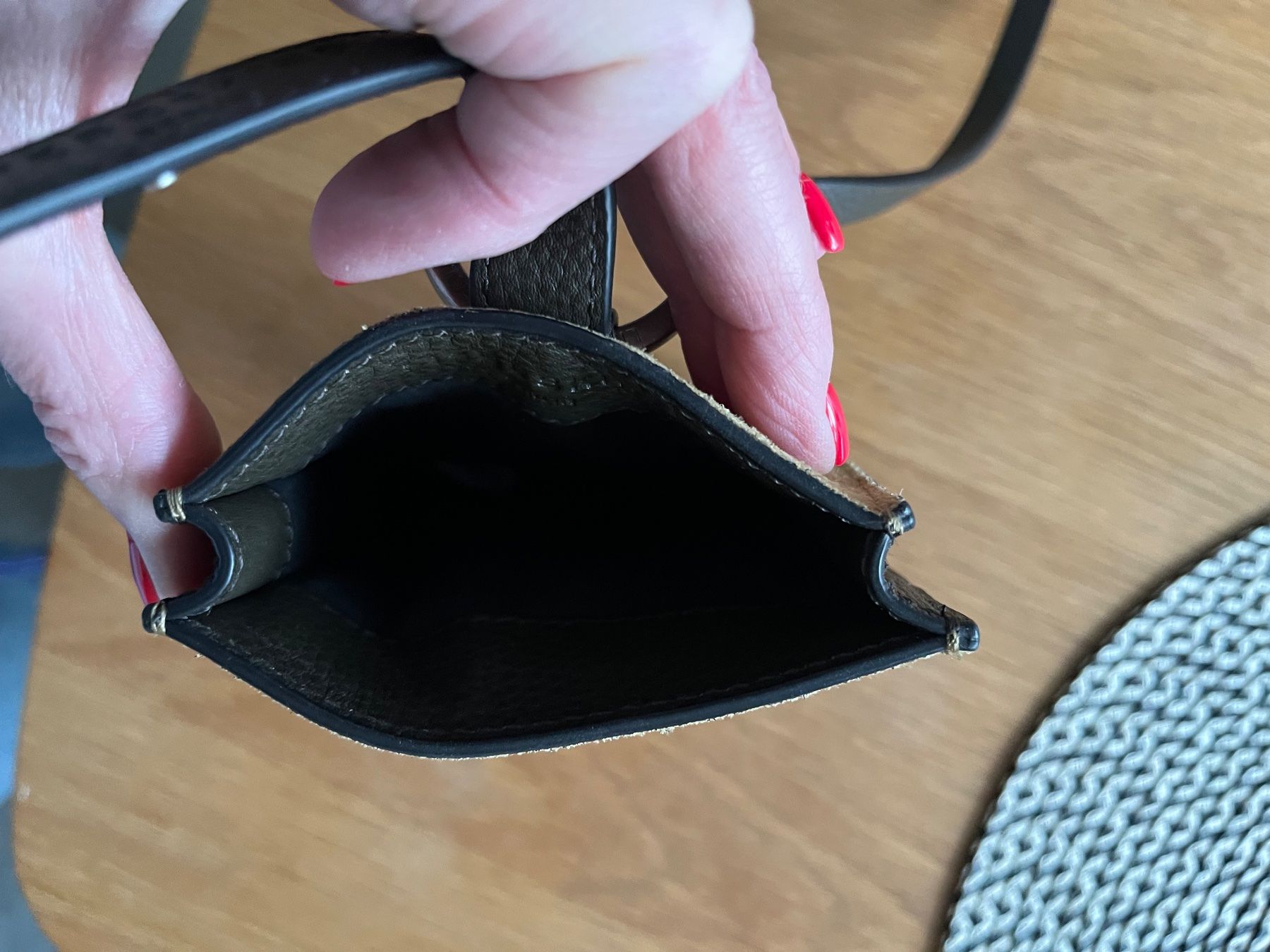 Liebeskind Sacs femmes: Liebeskind Handytasche gebraucht – D'occasion à Möhlin par Bewe67 3