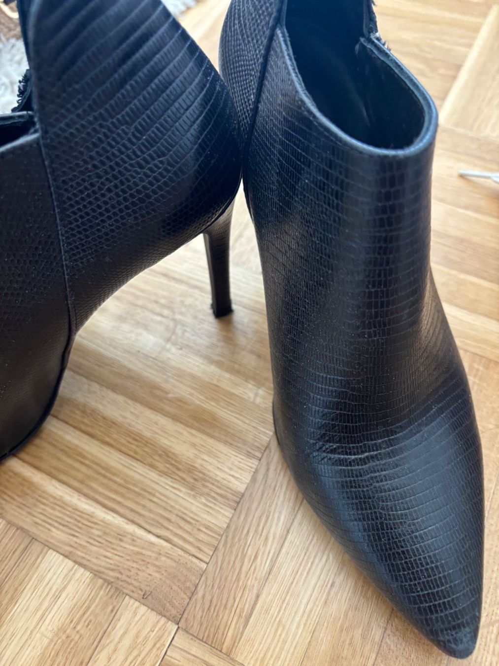 Scarpe da donna: Bottines noires élégantes à talons hauts - Minelli – Nuovo (secondo la descrizione) da Genève venduto da bha_jcf5 1