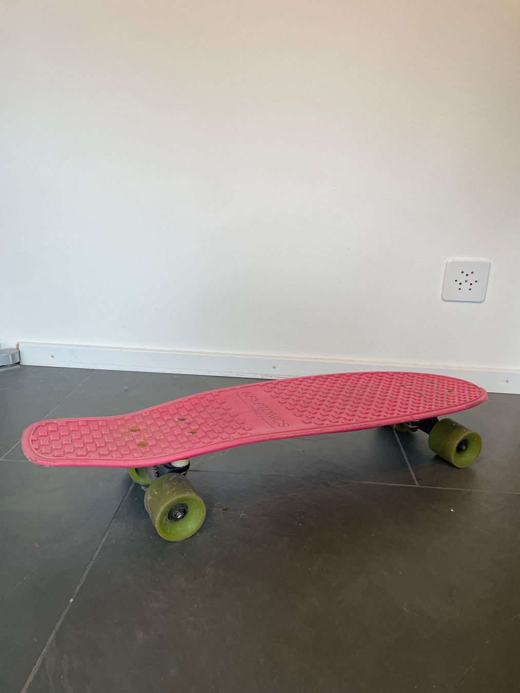 Penny Skateboards Skateboards: Penny Board Rollbrett – Usato da Meilen venduto da pex01 1
