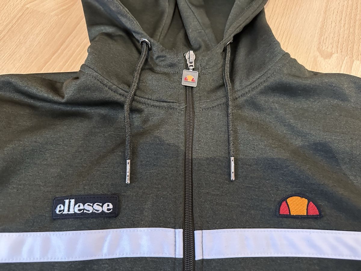 Maglioni & Felpe: Elesse Jacke/Pullover – Nuovo (secondo la descrizione) da Chur venduto da Sim7000 3