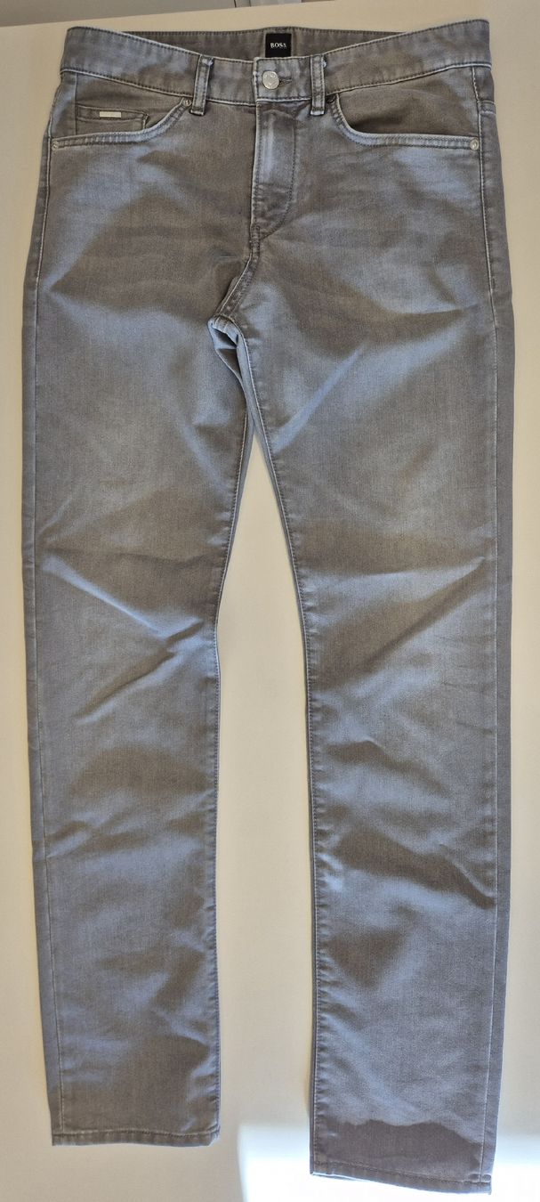 Hugo Boss Jeans: Hugo Boss Jeans, hellgrau, Grösse 31/32 – Usato da Ellikon a d Thur venduto da GQ84