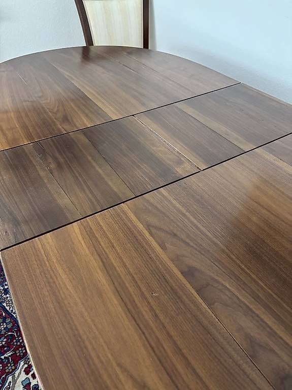 Tische: Nussbaum Tisch - Ausziehbar – Gebraucht aus Thalwil von Lev38 3