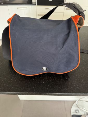 Sac besace Crumpler Loyal Chap - Ordinateur / Cours / Photo