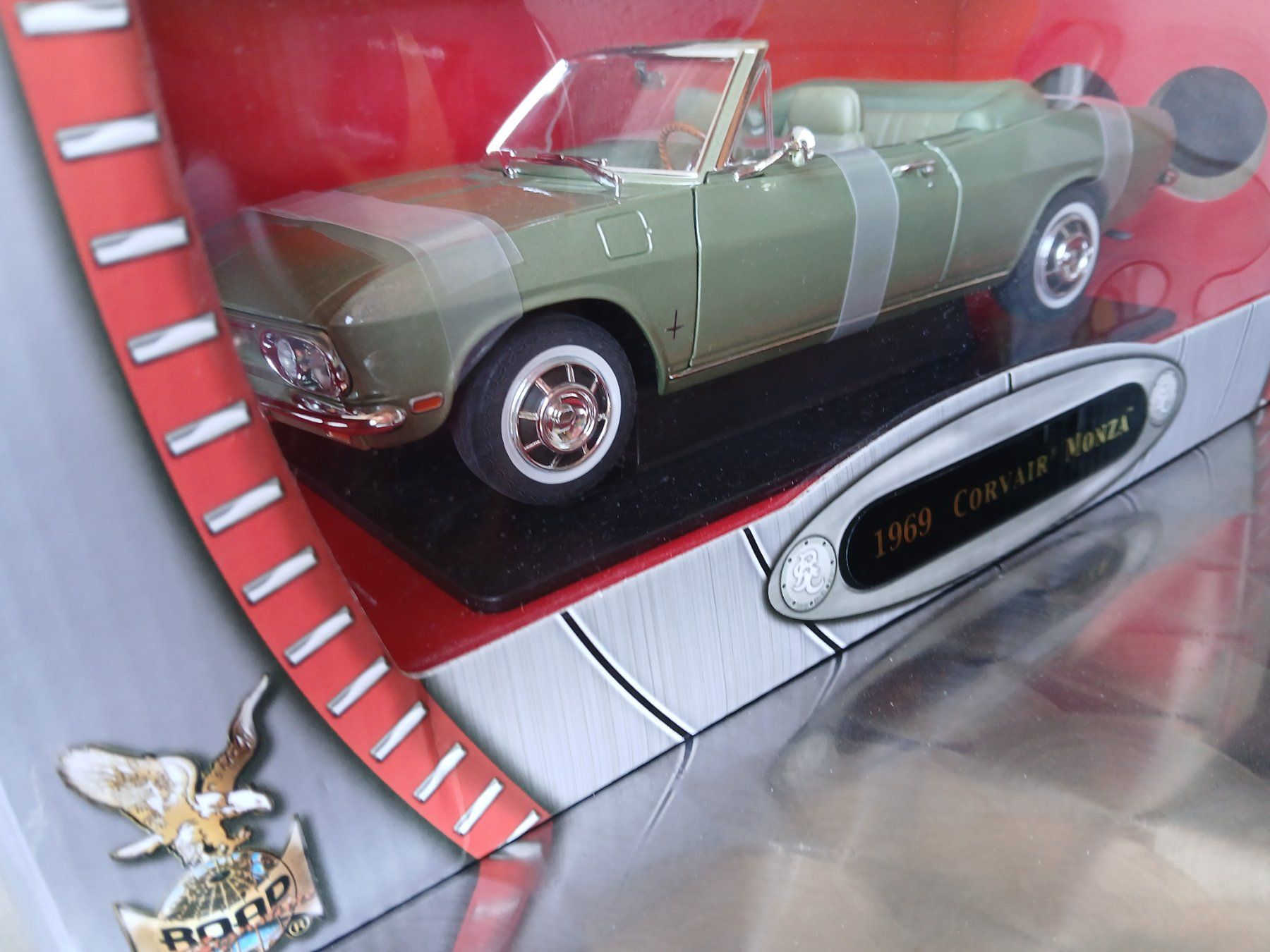 Chevrolet Modellautos: Chevrolet Corvair Monza Convertible green – Neu und originalverpackt aus Pfyn von Wildwilli 2