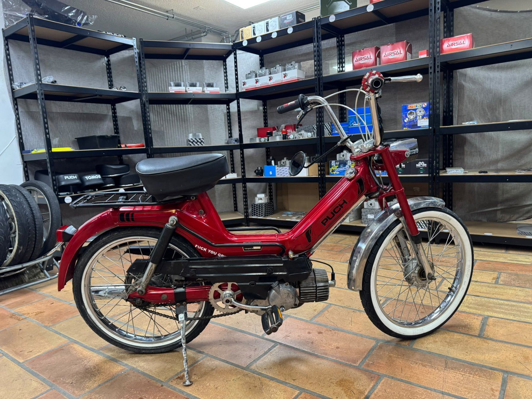Cyclomoteurs: Puch Maxi S mit Ausweis – D'occasion à Schmerikon par Mofaparts 1