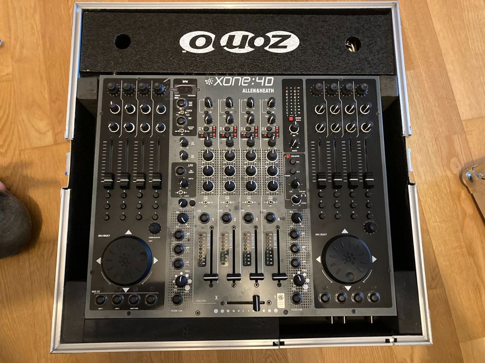 Allen&Heath XONE:4D DJ Mixer mit Flight Case | Kaufen auf Ricardo