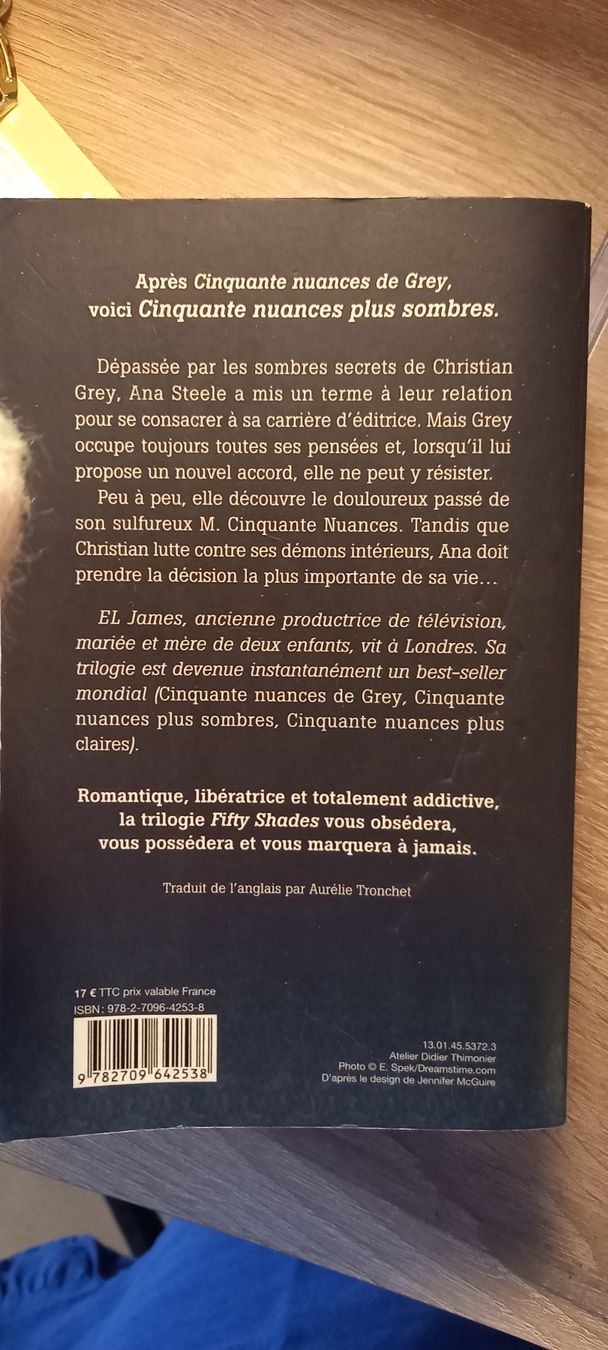 Bücher: cinquante nuances plus sombres  /ELJames – Gebraucht aus Yverdon-les-Bains von Monique6 1