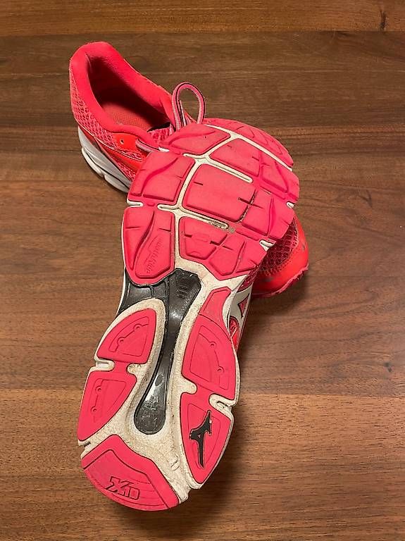 Mizuno Scarpe da donna: Mizuno Ultima 7 pink / 39 – Usato da Seeberg venduto da ber_jj5x 3