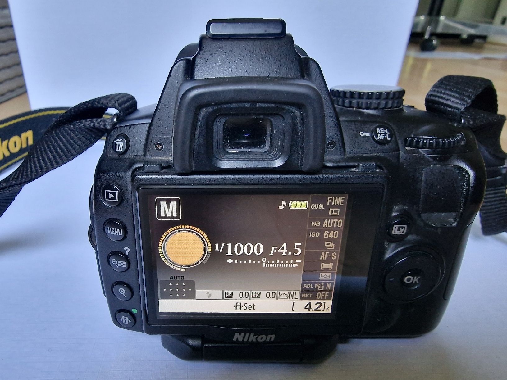 Nikon Fotocamera: Nikon D5000 18-55 kit + SD-card + bag – Usato da Neftenbach venduto da ant_lr9d 2