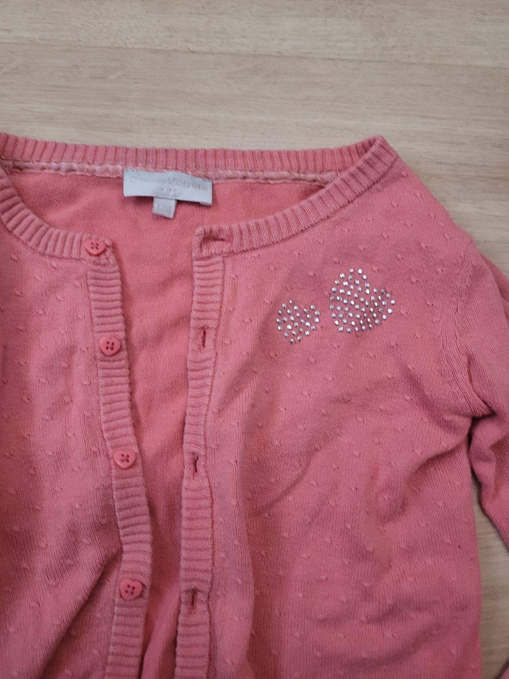 Vestes & Manteaux: Strickjäcklein Charles Vögele Gr. 128 – D'occasion à Lupsingen par sta_wgg5 1