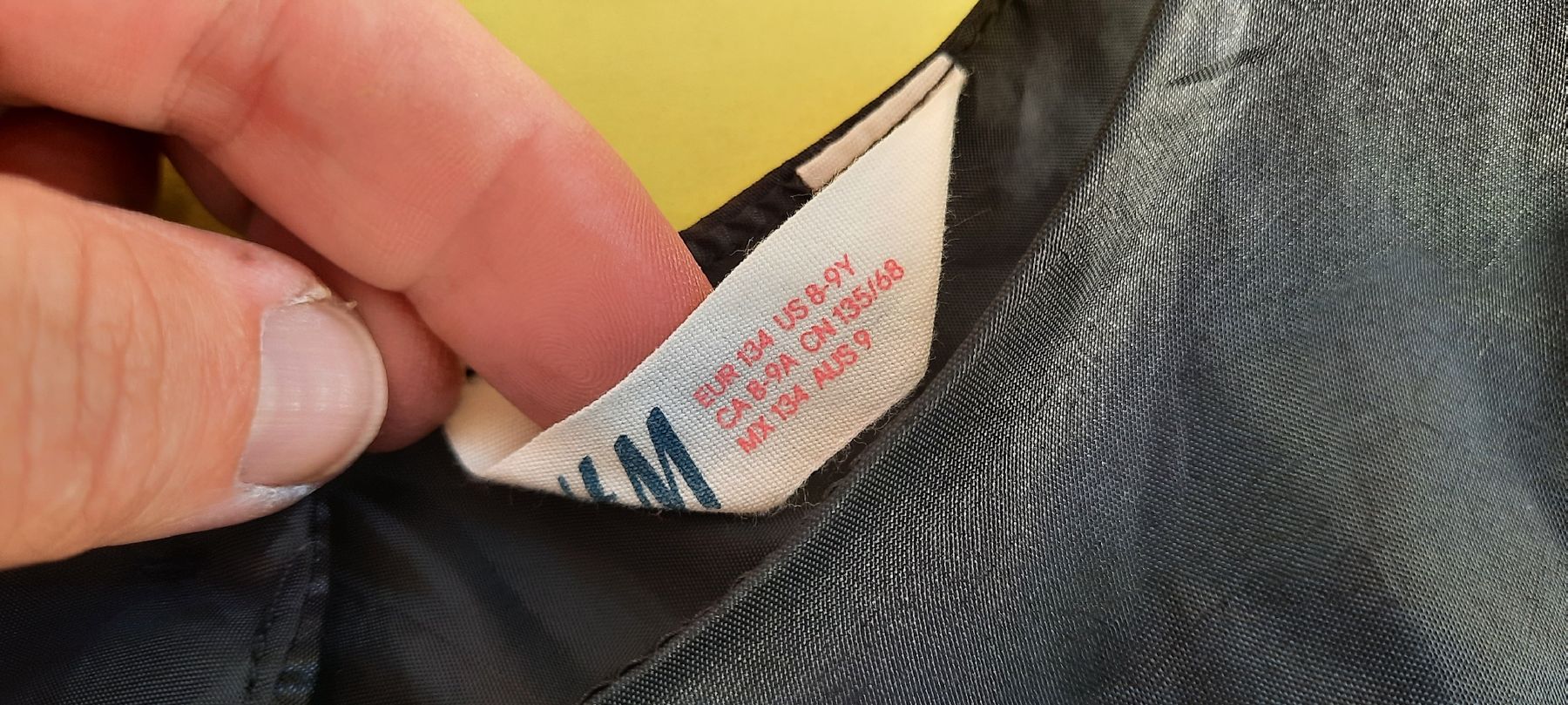 H&M Vestiti & Gonne: Kleid Gr. 134 – Usato da Inkwil venduto da Patmei0 1