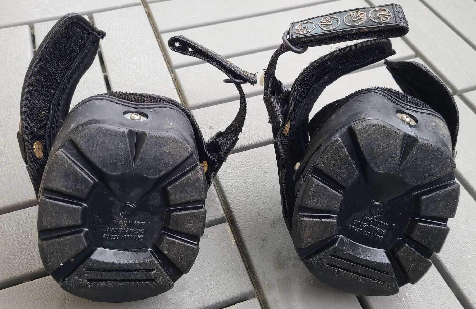 Scarpe per cavalli: Hufschuhe Easyboot Back Country Grösse 0.5 – Usato da Villmergen venduto da Treasure0 1