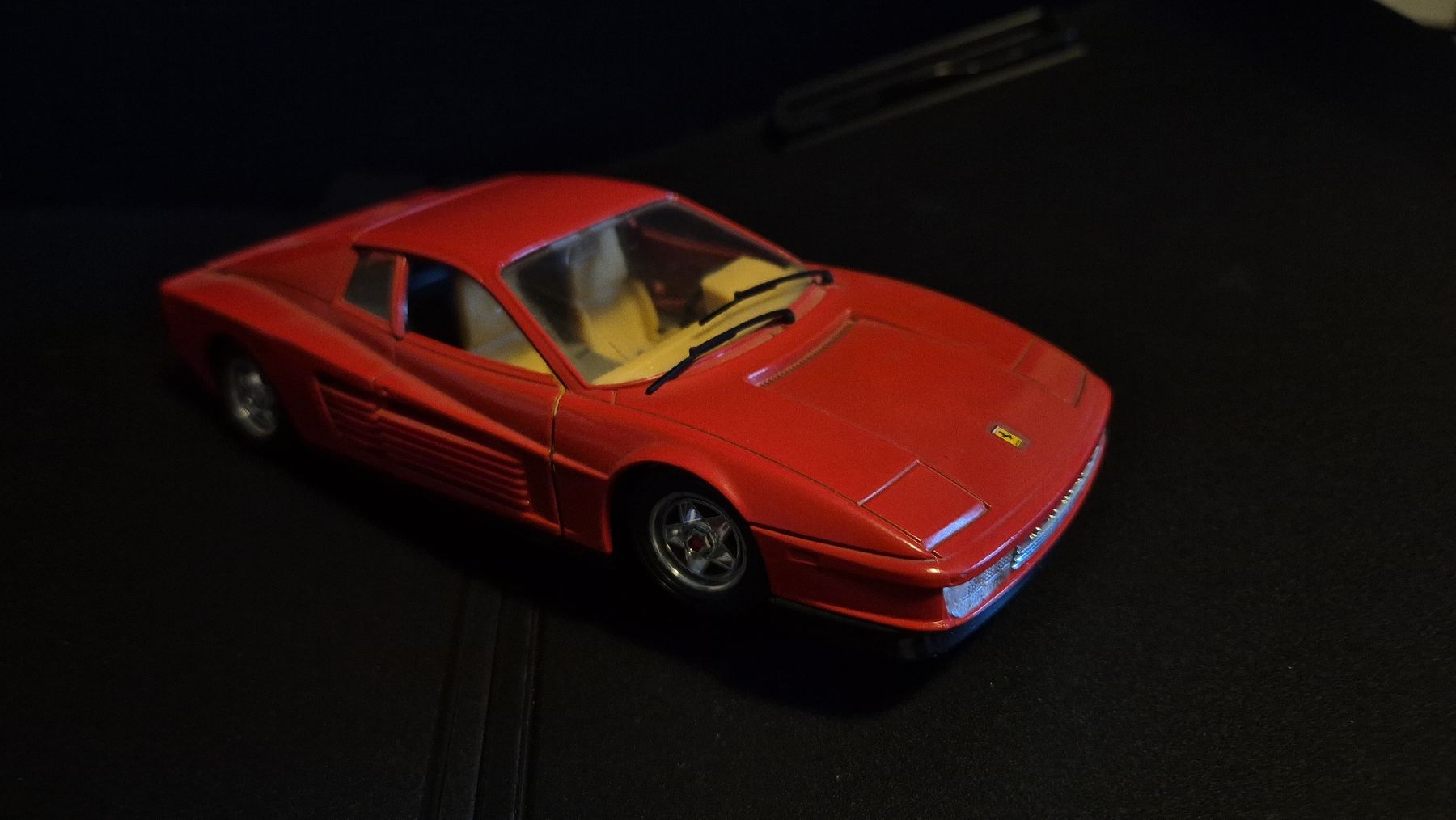 Ferrari Modellini d'auto: Ferrari Testarossa Modellauto – Usato da St. Gallen venduto da justmeeee 2