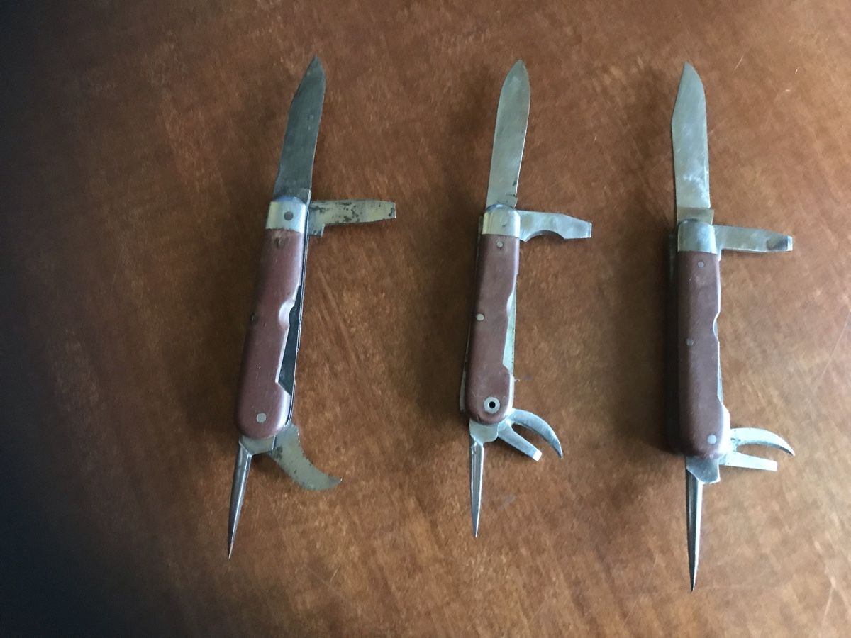Coltelli tascabile: 3 alte Militärsackmesser – Usato da Goldach venduto da Roger131313 3
