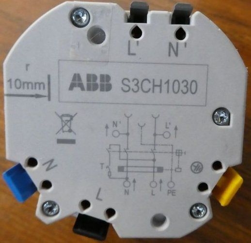 ABB Spine: FI SIDOS ABB S3CH1030 im Aufputz Gehäuse – Usato da Zuchwil venduto da Beppe_25.3 1