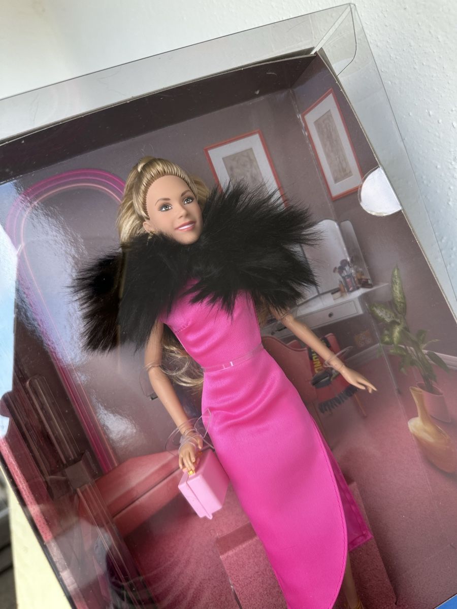 Puppen: Barbie Signature Ted Lasso Pupoe – Neu und originalverpackt aus Zürich von Kat_5557 1