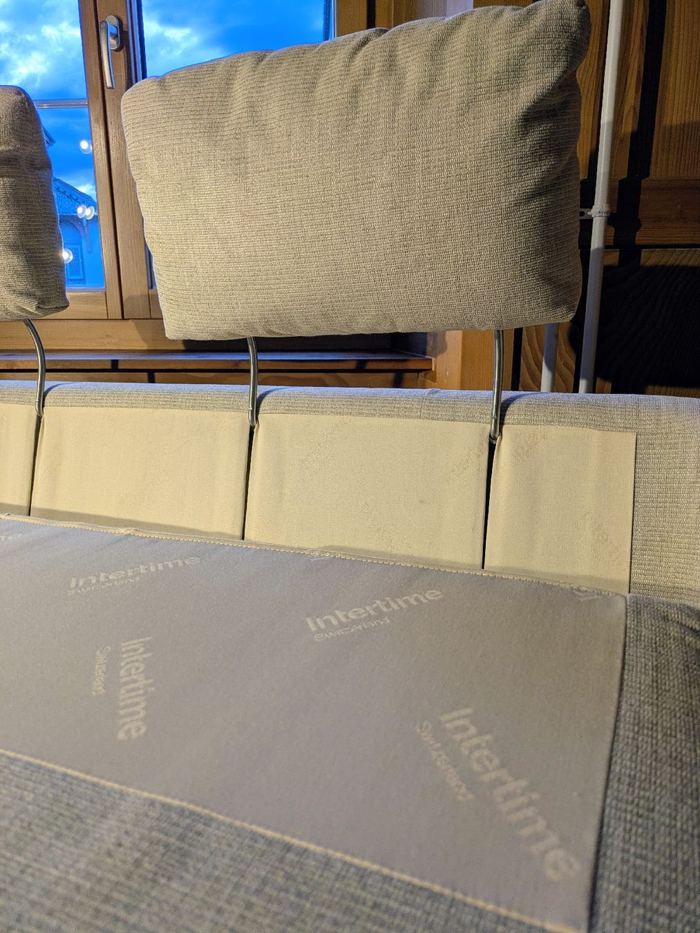 Intertime Divani: Designersofa Intertime Switzerland beige Stoff – Usato da Thalwil venduto da esist88 8