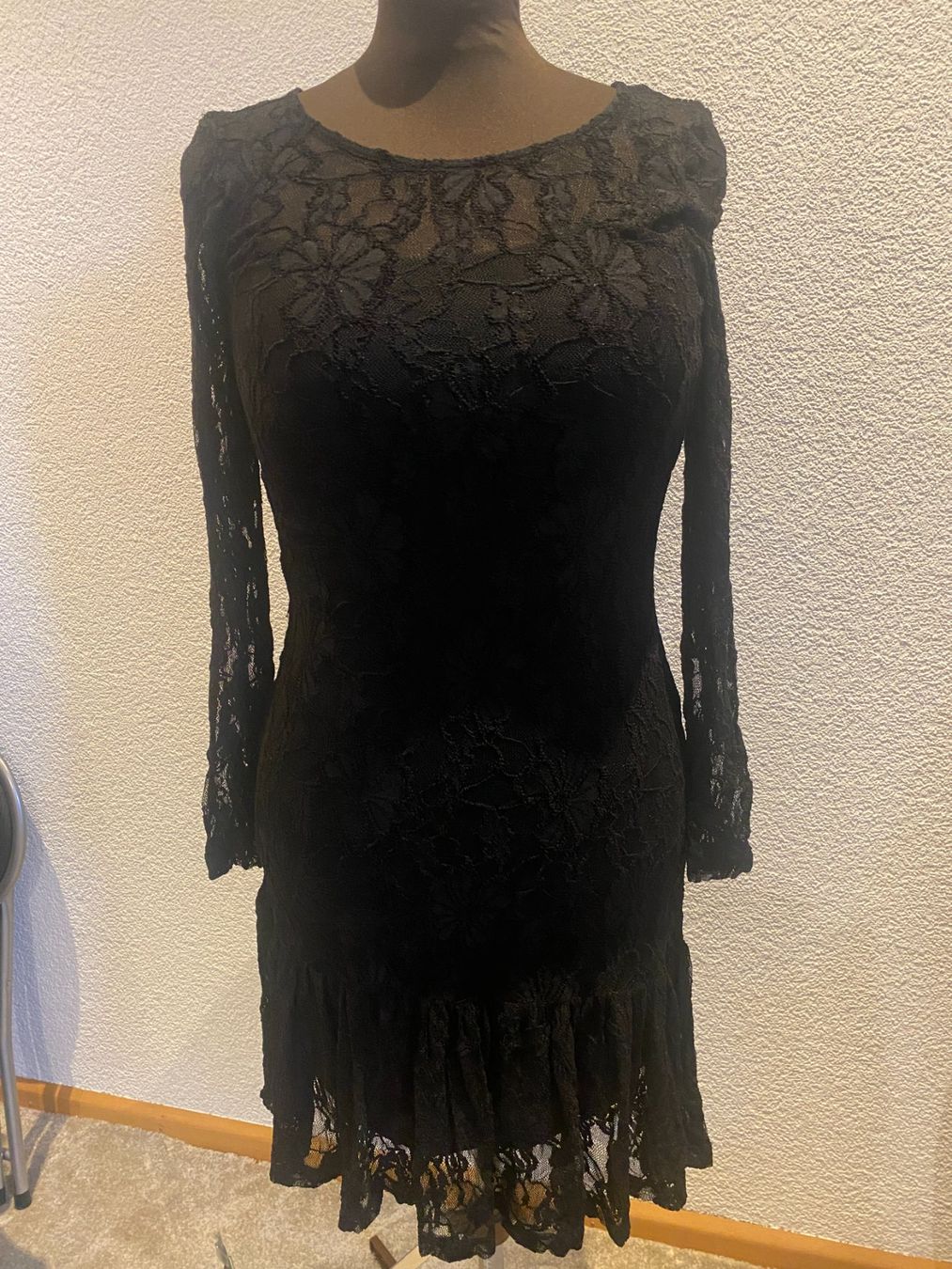 Robes: Abendkleid 36 – Neuf (Voir description) à Liestal par aarroon