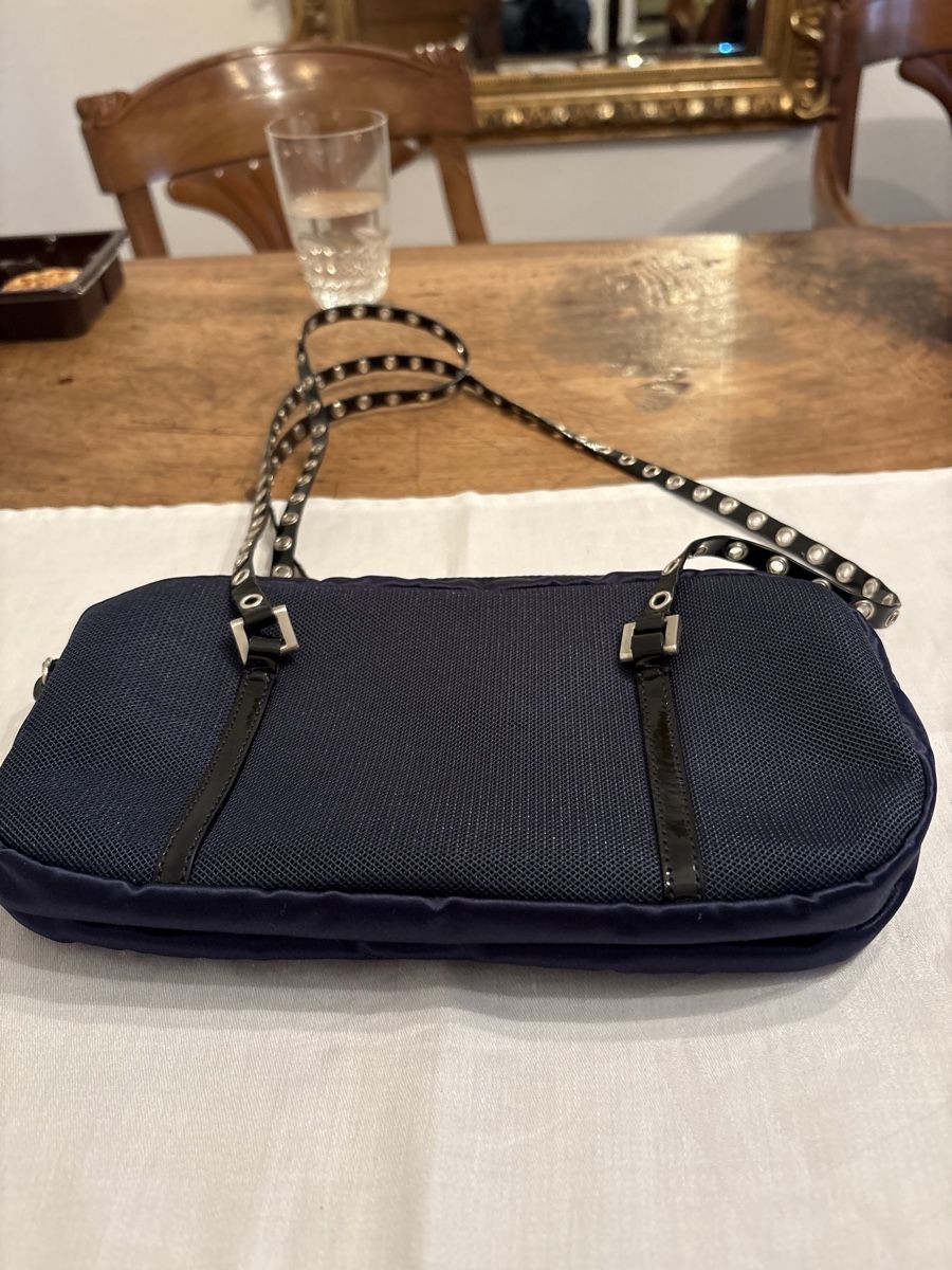 Prada Borse da donna: Elegante Prada Tasche Navy Blue - Ein echter Hingucker! – Nuovo (secondo la descrizione) da Gattikon venduto da mo.suter 4