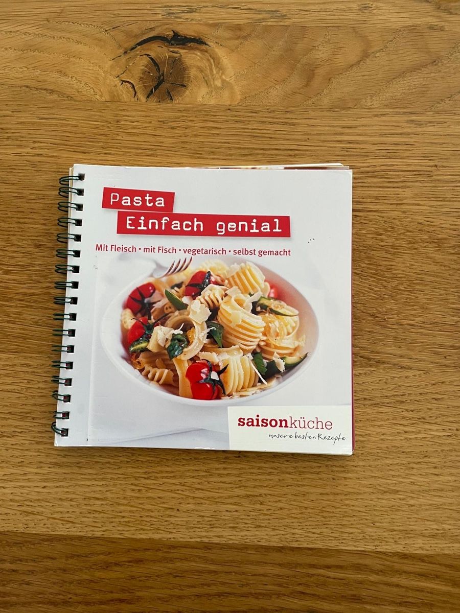 Libri: Kochbuch Pasta Einfach genial Saisonküche Rezeptsammlung – Usato da Hombrechtikon venduto da baersandro