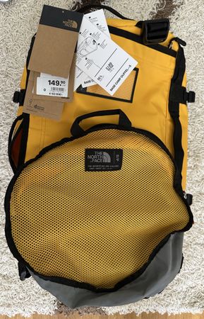 North Face duffel G S