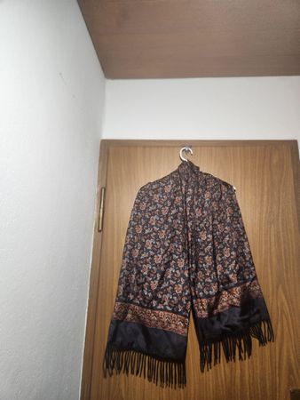 Echarpe motif cachemire noir franges  soie/ Laine 