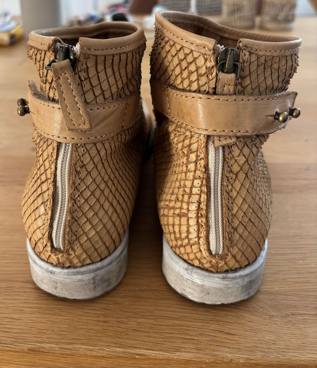 Scarpe da donna: Wunderschöne Stiefeletten, Grösse 40! – Usato da Basel venduto da toka2007 1