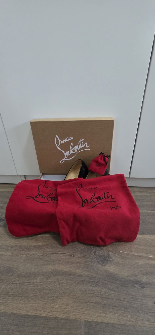 Christian Louboutin Damenschuhe: louboutin – Gebraucht aus Châtel-St-Denis von asv_8r9m 3