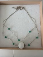 Elegante Halskette mit grünen Achat Stein