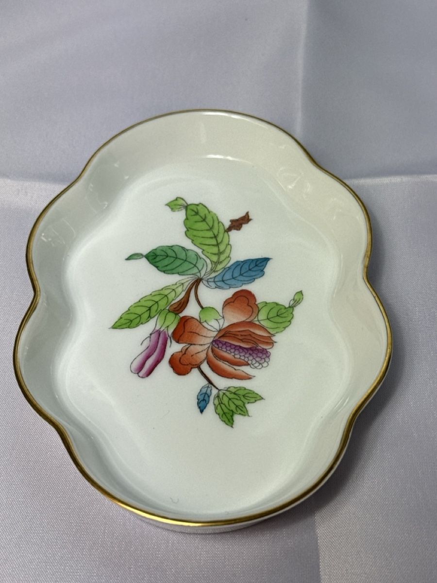 Herend Piatti di portata: Herend Schale 7705/VA Handgemalt Blumenmuster – Usato da Grenchen venduto da swiss.antiques