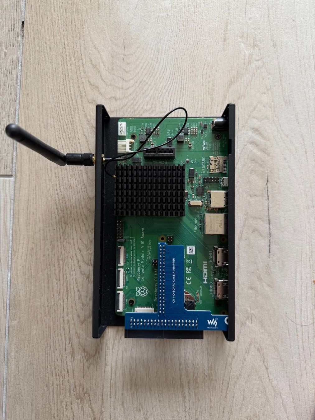 Raspberry Pi PCs: Raspberry PI Compute Module 4 (CM4) mit Zubehör – Gebraucht aus Winkel von jgch 2