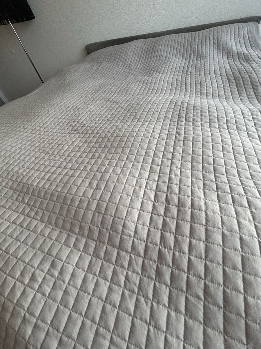 Decken: Bettüberwurf H&M 180x250cm – Gebraucht aus Zug von Biki72 3