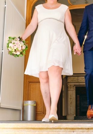 Umstandsbrautkleid in Grösse 42