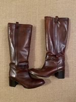 Lederstiefel mit Absatz