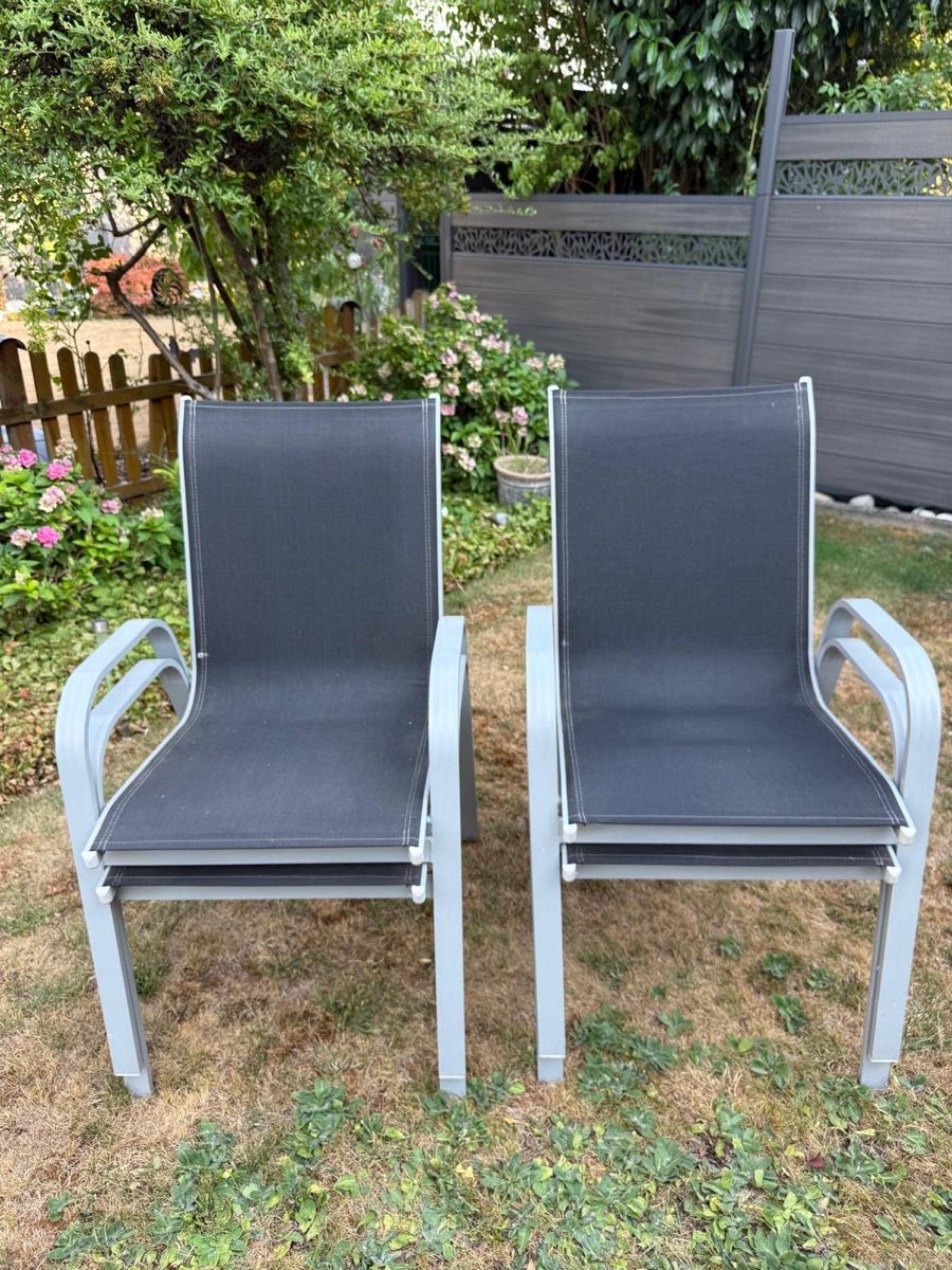 Stühle: 4 Sommerstühle mit Armlehne – Gebraucht aus Münchenstein von Thomas600 2