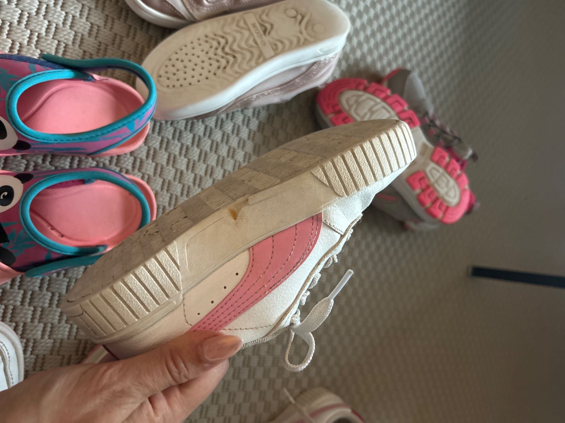 Lotti & Set di vestiti: Kinder-Schuh-paket Gr. 30 – Usato da Rothrist venduto da Nadjane 2
