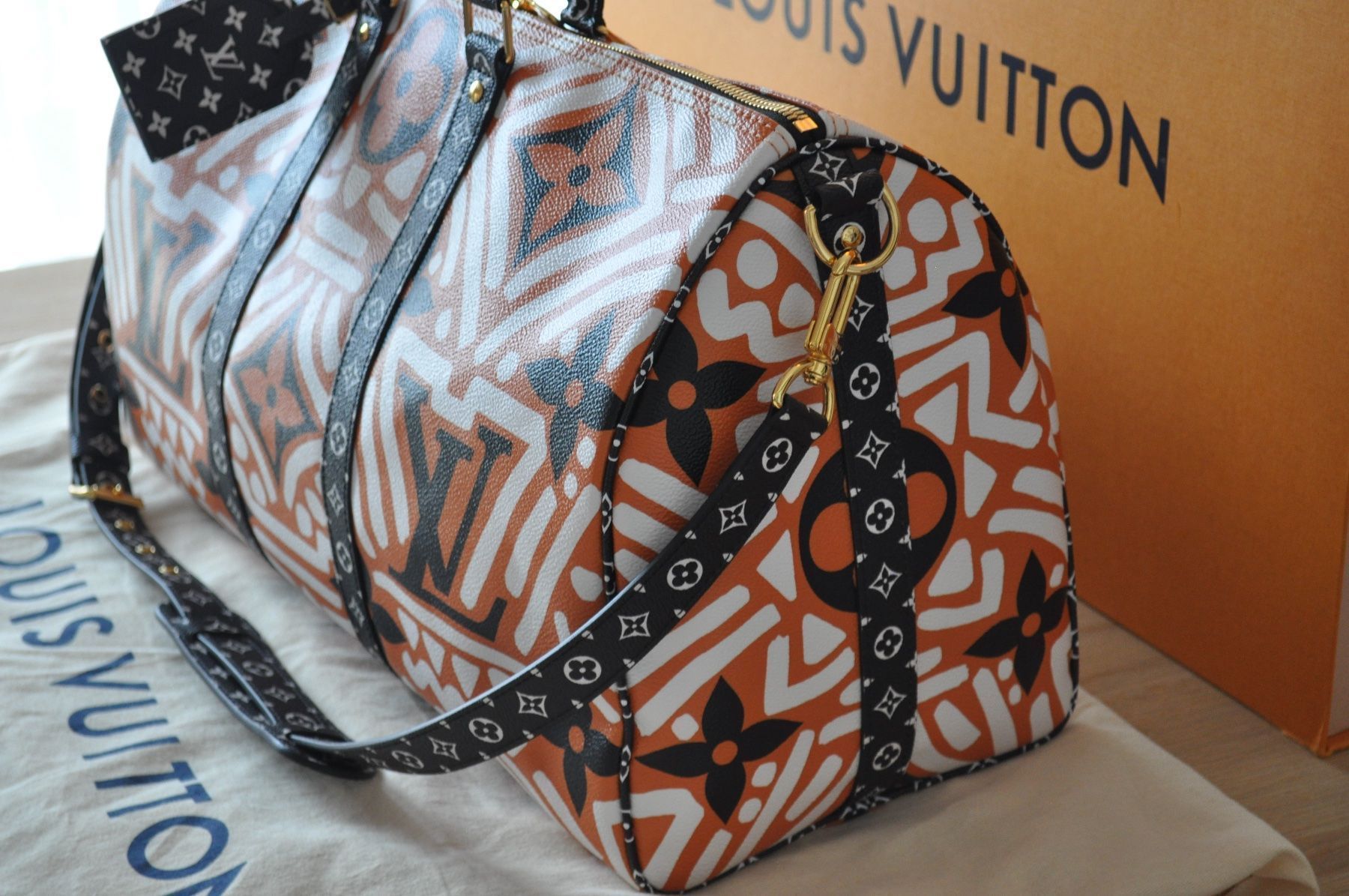 Louis Vuitton Taschen: Louis Vuitton Keepall Crafty Bandouliere – Neu und originalverpackt aus Biel/Bienne von Switzerland92 4