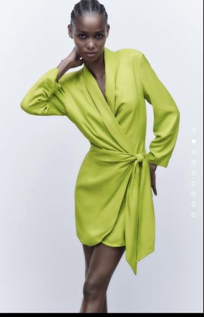 Zara Kleid Wickeloptik neongrün Grösse L 