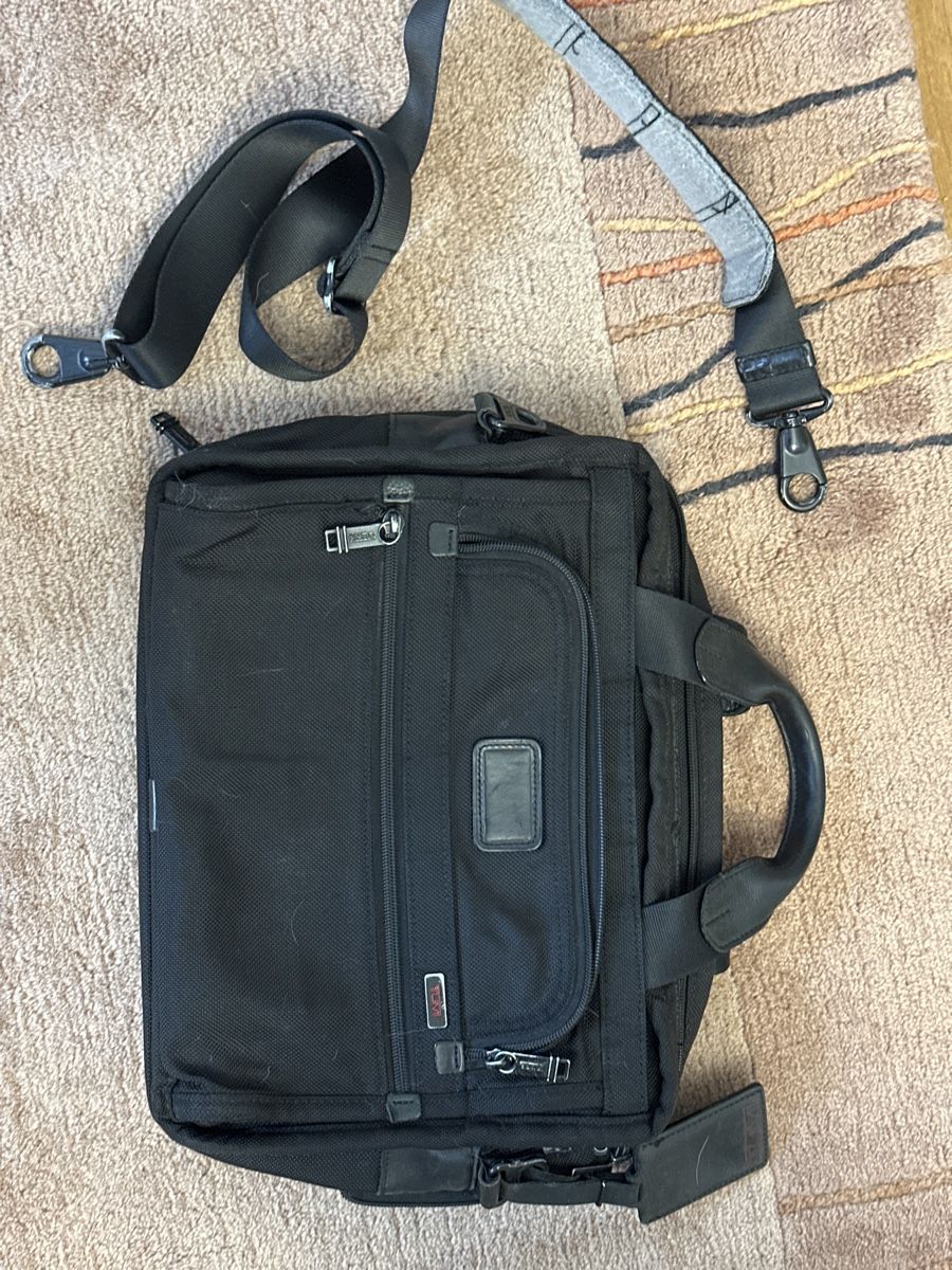 Tumi Valises & Sacs: Tumi Alpha expandable bag – D'occasion à Elgg par StathisP